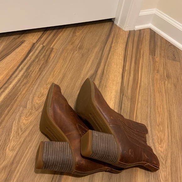 Timberland slip on heeled boots - Picture 4 of 4